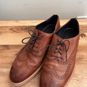 Classic Brown Leather Men's Brogues